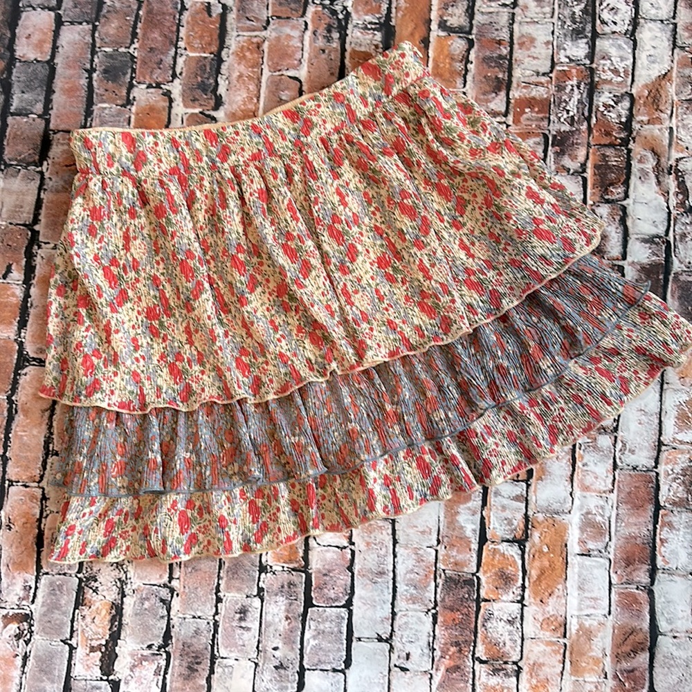 Fab-Rik Hi Rise Mini Skirt with short under lining 🌸 Med